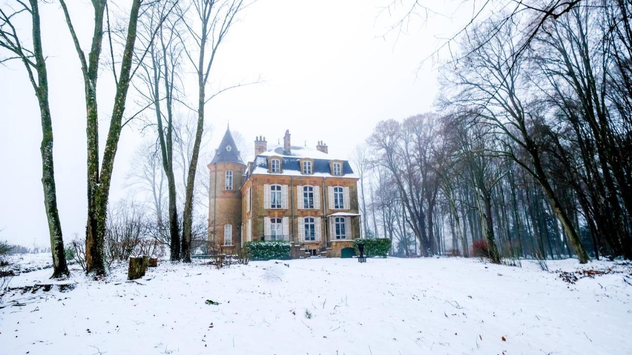 Private Castle With Park - Chateau Guillermo La Moncelle Bagian luar foto