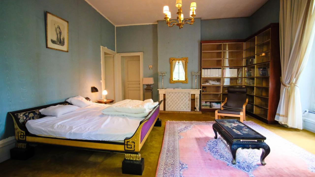 Private Castle With Park - Chateau Guillermo La Moncelle Bagian luar foto
